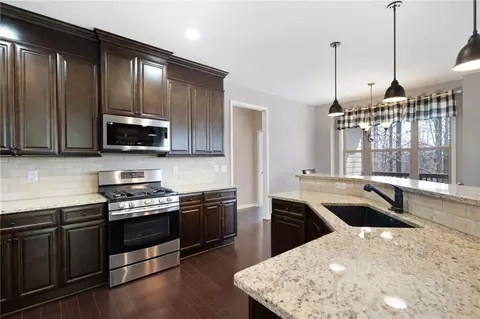 702 Ridgeway Ct, Canton, GA 30114 photo 7