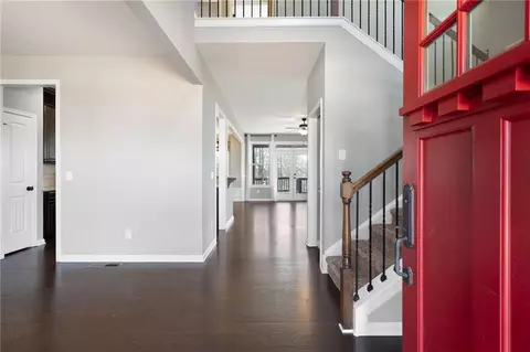 702 Ridgeway Ct, Canton, GA 30114 photo 3