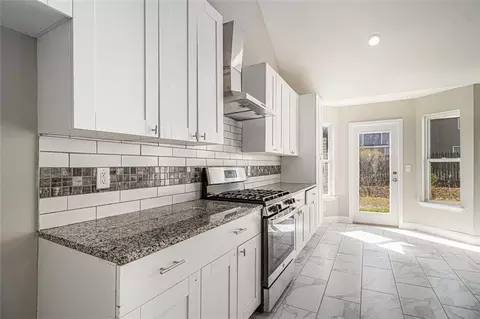 11643 Sarah Loop, Hampton, GA 30228 photo 12