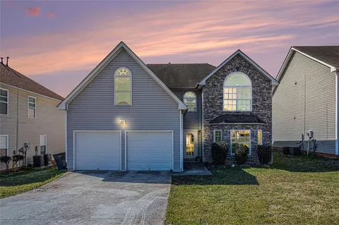 11643 Sarah Loop, Hampton, GA 30228