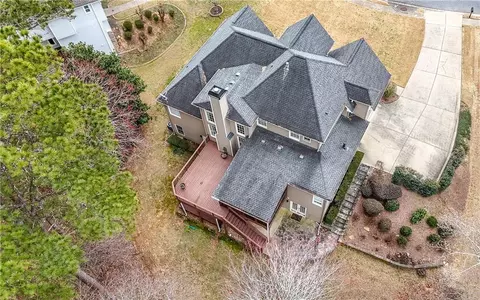 925 Sentry Ridge Xing, Suwanee, GA 30024