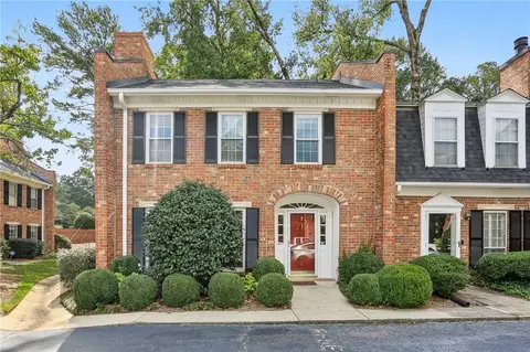 7 Newport Pl NW, Atlanta, GA 30318