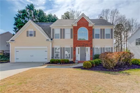 1042 Wildwood Wake Bnd, Dacula, GA 30019