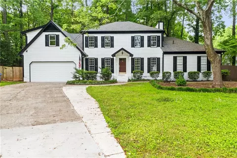 3900 Millwood Ln NW, Lilburn, GA 30047