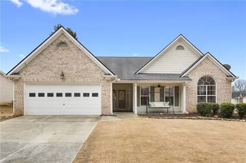 4037 Mcpherson Dr, Acworth, GA 30101