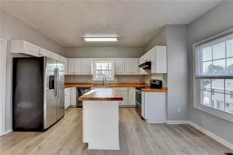 4270 Fallbrook Dr, Duluth, GA 30096 photo 13