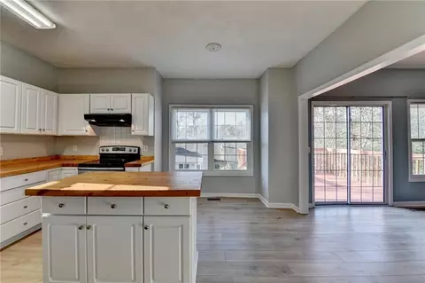 4270 Fallbrook Dr, Duluth, GA 30096 photo 12