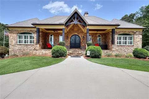 4079 Bullock Bridge Rd, Loganville, GA 30052
