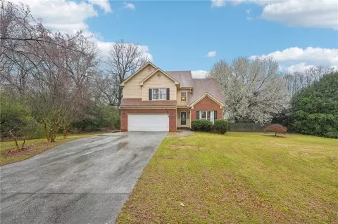 381 Gates Mill Dr, Lawrenceville, GA 30045