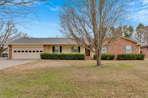 25 Wesley Trce SE, Cartersville, GA 30120