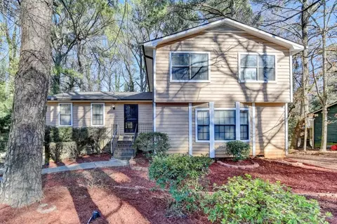 1037 Martin Rd, Stone Mountain, GA 30088