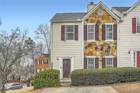 2510 Thorngate Dr, Acworth, GA 30101