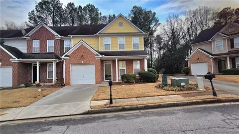553 Rockbridge Trl, Stone Mountain, GA 30083