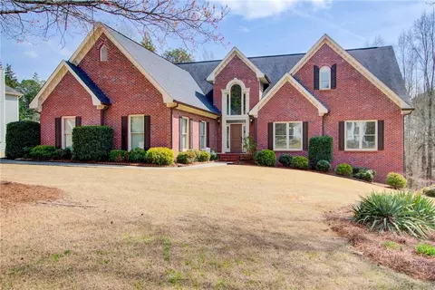 1300 Village Oaks Ln, Lawrenceville, GA 30043