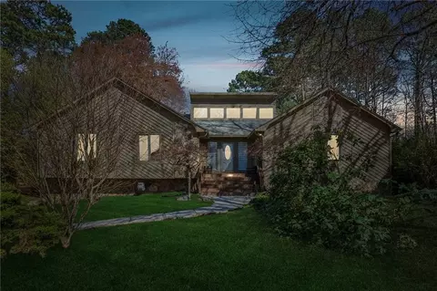 10015 Timberstone Rd, Alpharetta, GA 30022
