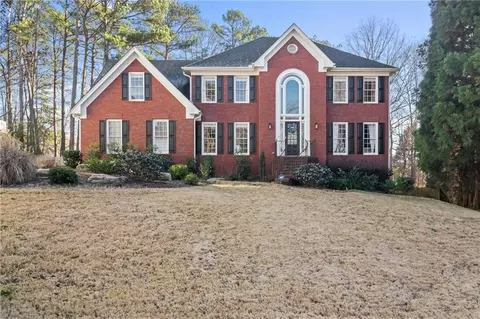 1701 Crowes Lake Ct, Lawrenceville, GA 30043