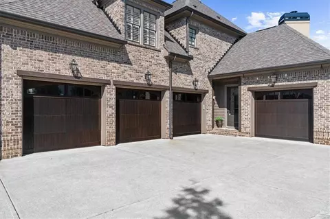 Exterior - 3034 Watsons Bnd, Milton, GA 30004 photo 13 of 18