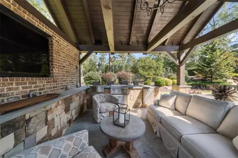 Exterior - 3034 Watsons Bnd, Milton, GA 30004 photo 7 of 18