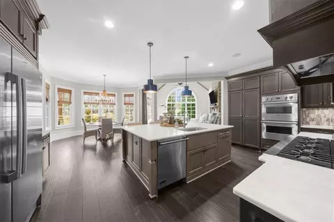 Kitchen - 3034 Watsons Bnd, Milton, GA 30004 photo 6 of 8