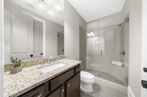 Bath - 3034 Watsons Bnd, Milton, GA 30004 photo 3 of 4