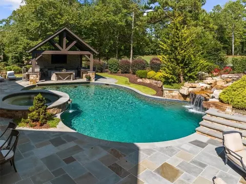Exterior - 3034 Watsons Bnd, Milton, GA 30004 photo 9 of 18