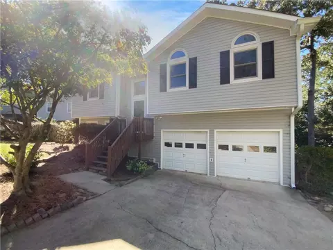 832 Overlook Trl, Canton, GA 30115