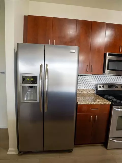 Kitchen - 5300 Peachtree Rd #3506, Chamblee, GA 30341 photo 5 of 6