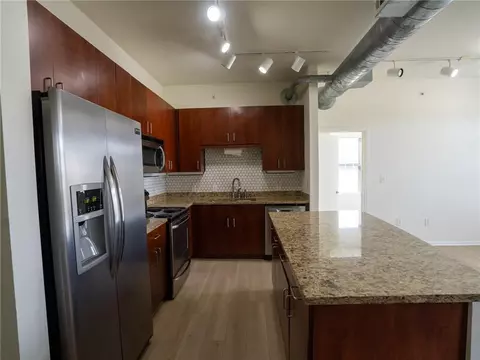 Kitchen - 5300 Peachtree Rd #3506, Chamblee, GA 30341 photo 3 of 6