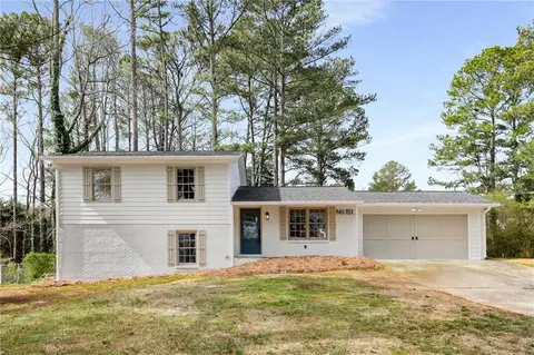151 Wilbur Ln, Lawrenceville, GA 30044