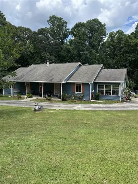 5565 Hog Mountain Rd, Flowery Branch, GA 30542
