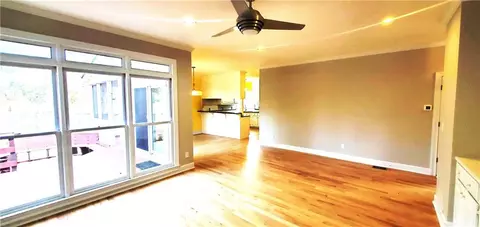 Living - 2899 Greystone Cv, Chamblee, GA 30341 photo 3 of 10