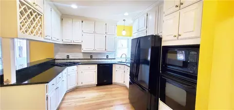 Kitchen - 2899 Greystone Cv, Chamblee, GA 30341 photo 1 of 6