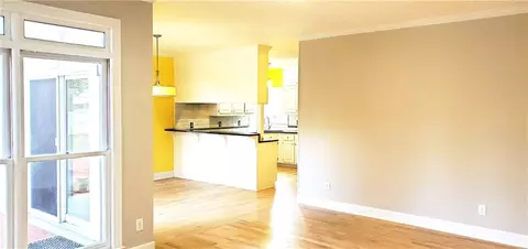 Living - 2899 Greystone Cv, Chamblee, GA 30341 photo 2 of 10