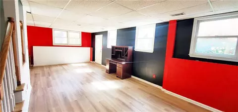 Living - 2899 Greystone Cv, Chamblee, GA 30341 photo 10 of 10