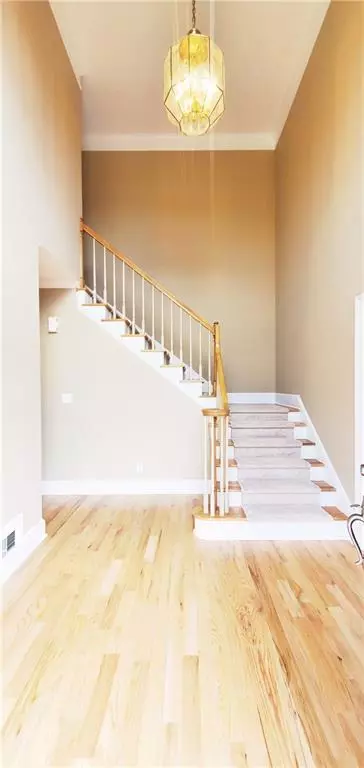 Entry Way - 2899 Greystone Cv, Chamblee, GA 30341 photo 2 of 5