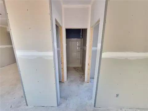 Entry Way - 470 Silverleaf Trl, Bethlehem, GA 30620 photo 2 of 13