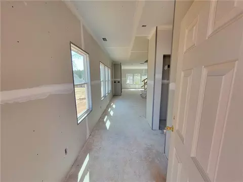 Entry Way - 470 Silverleaf Trl, Bethlehem, GA 30620 photo 1 of 13