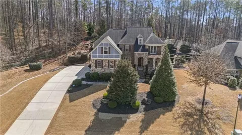 1075 Ashley Manor Dr, Roswell, GA 30075