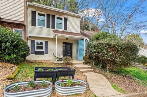 544 Stratford Grn, Avondale Estates, GA 30002