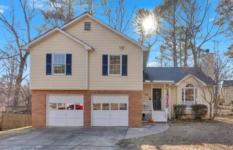 3619 Spring Leaf Ln, Acworth, GA 30101