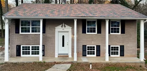 1032 Brian Ln, Forest Park, GA 30297