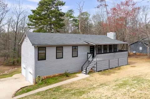 2995 Clearwater Dr, Douglasville, GA 30135