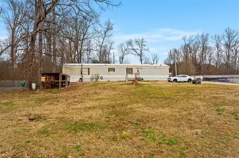 1200 Derby Dr, Cohutta, GA 30710
