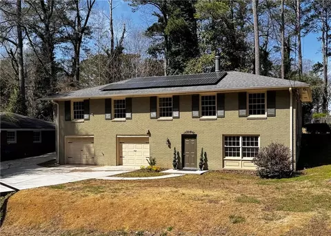 3087 Meadow Lark Ln, East Point, GA 30344