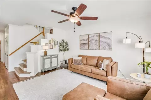 44 Hall Mnr, Alpharetta, GA 30022