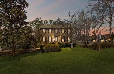 4481 Windsor Oaks Dr, Marietta, GA 30066