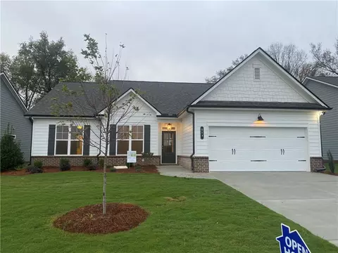 213 Montview Dr, Jefferson, GA 30549
