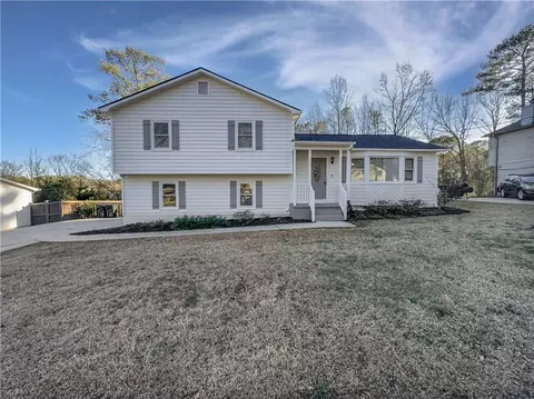 43 Landmark Ln SW, Marietta, GA 30060
