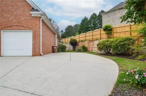 Exterior - 11385 Donnington Dr, Duluth, GA 30097 photo 3 of 11
