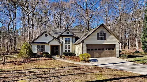359 Oxford Way, Winder, GA 30680
